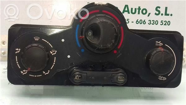 Renault Clio III Air conditioning (A/C) switch 