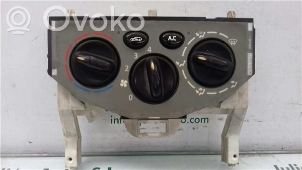 Opel Vivaro Air conditioning (A/C) switch 