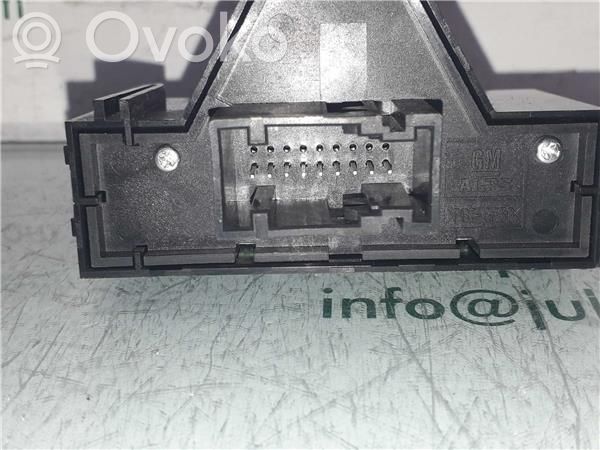 Botón interruptor de luz de peligro   13189529,22597833