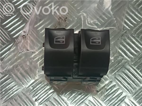Electric window control switch   254117873R,CONECTOR7PINES