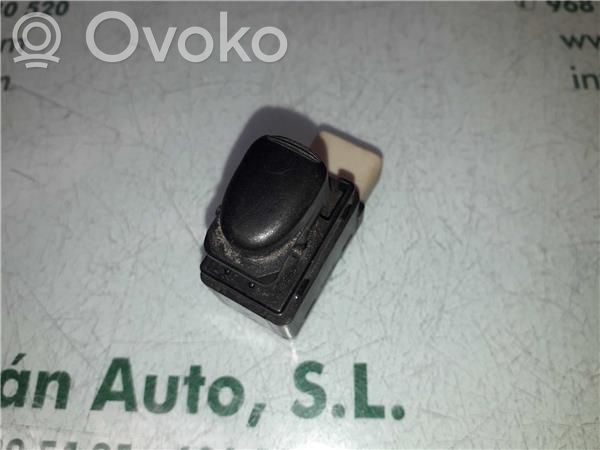 Electric window control switch   620W0531