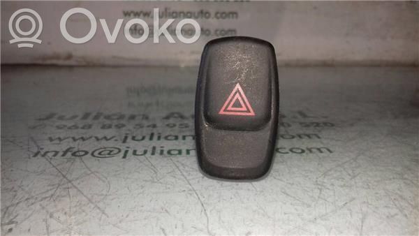 Hazard light switch   9102