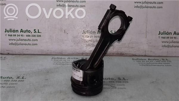 Piston with connecting rod