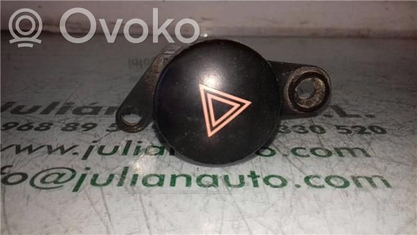 Botón interruptor de luz de peligro