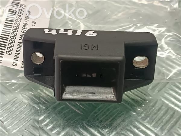Renault Sandero I Tailgate/trunk/boot lock/catch/latch 
