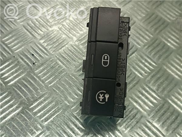 Central locking switch button   14002457XT,3065720