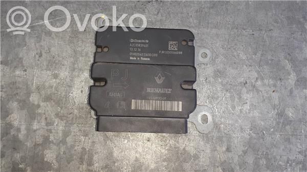 Dacia Sandero Airbag control unit/module 