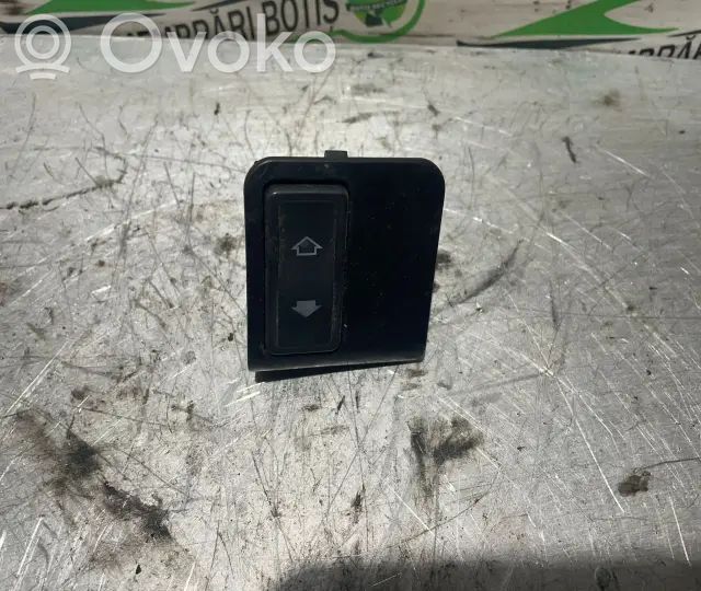 Electric window control switch   KFVO0KX6