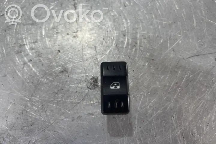 Electric window control switch   BCCAQOAO