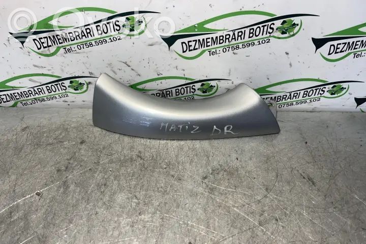 Under headlight/headlamp trim   L25D1LUA