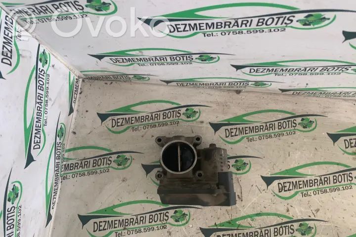 Throttle valve   T4EEECY6