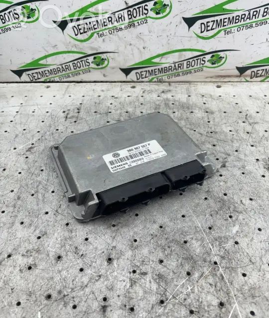 Volkswagen PASSAT B5 Engine control unit/module ECU 