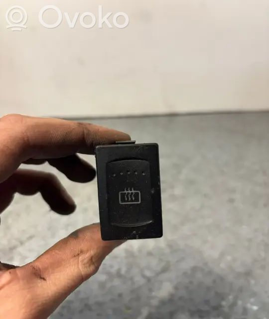 botón SOS   7IE4LL0B