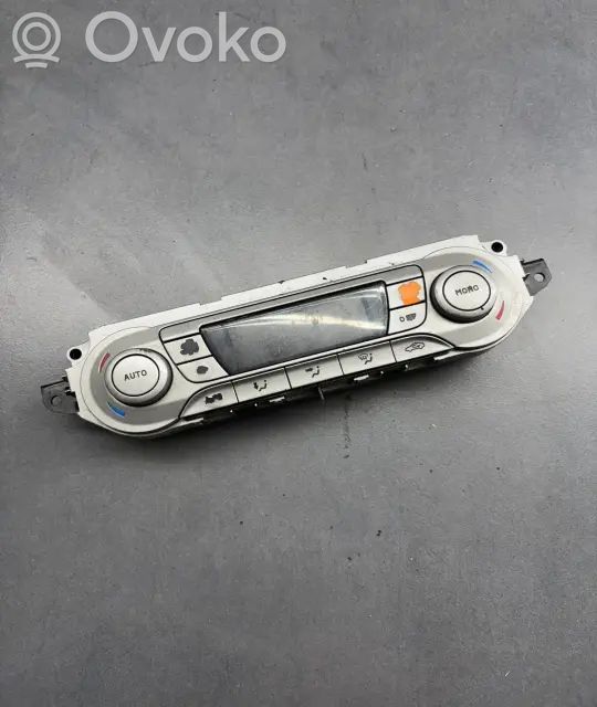 Interruptor del aire acondicionado (A/C)   XJ5V6Z5C