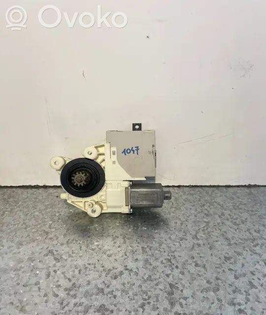 Front door window regulator motor   WISXTJRW