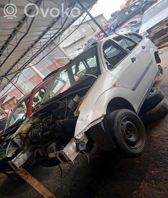 Priekšējais bamperis   R1KPU8X7