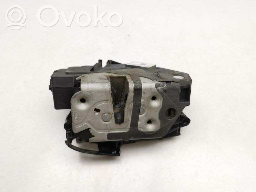 Ford Transit Aizmugurē slēdzene 