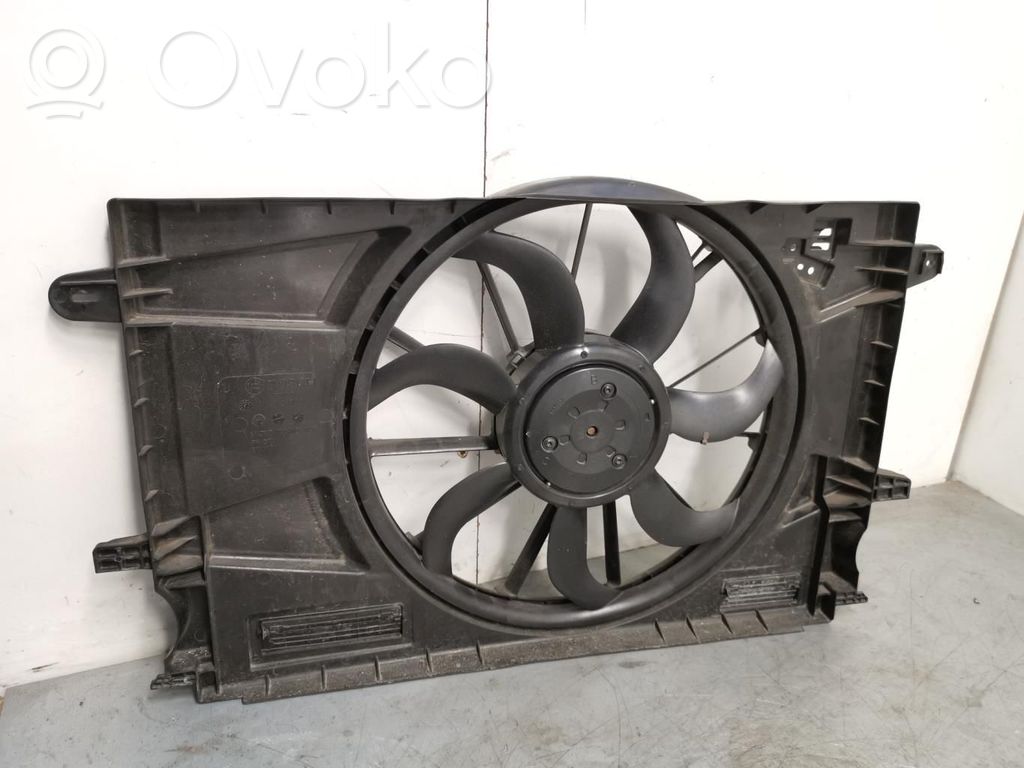 Opel Astra J Lodówka samochodu dostawczego 