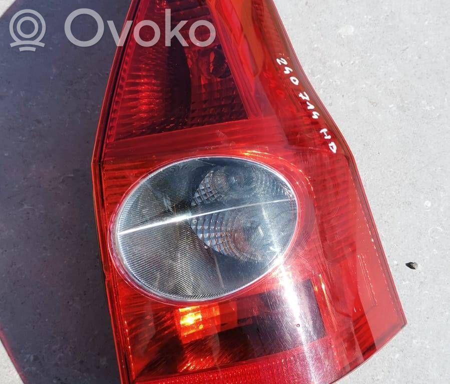 Renault Megane II Aizmugurējais lukturis virsbūvē 