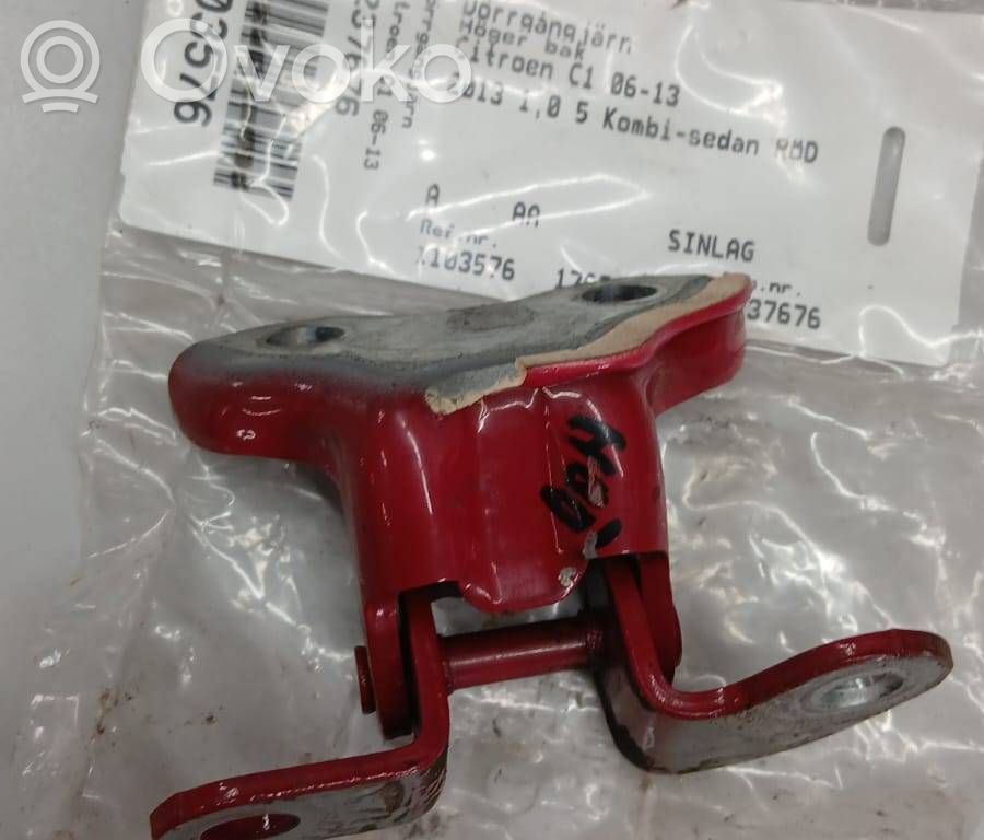Rear door upper hinge   9035S6,1103576,2013105