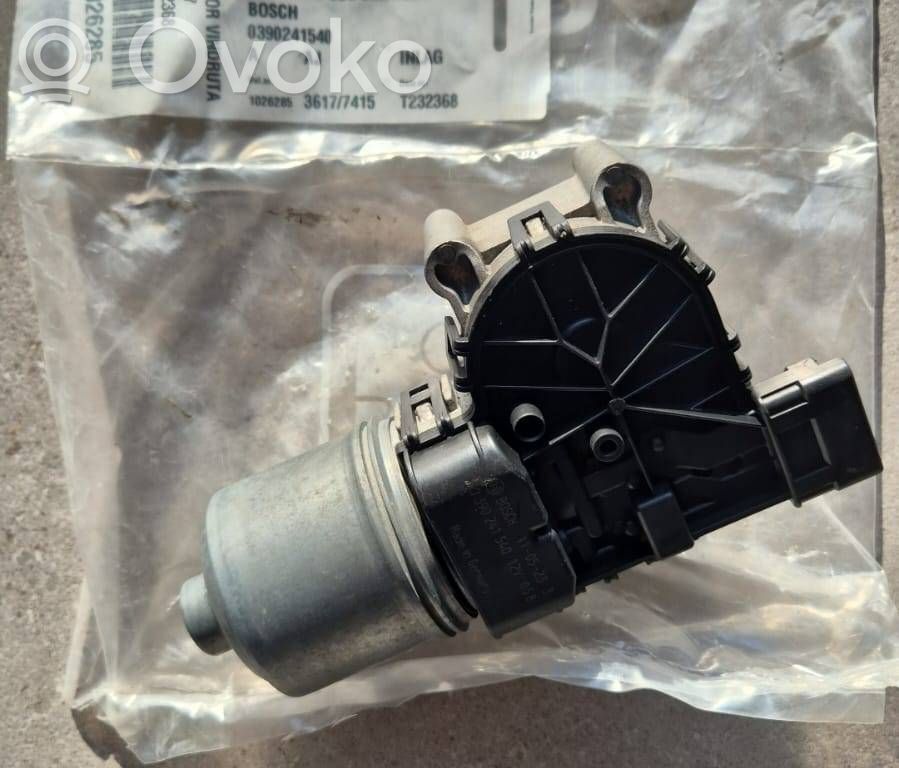 Peugeot 207 Wiper motor 