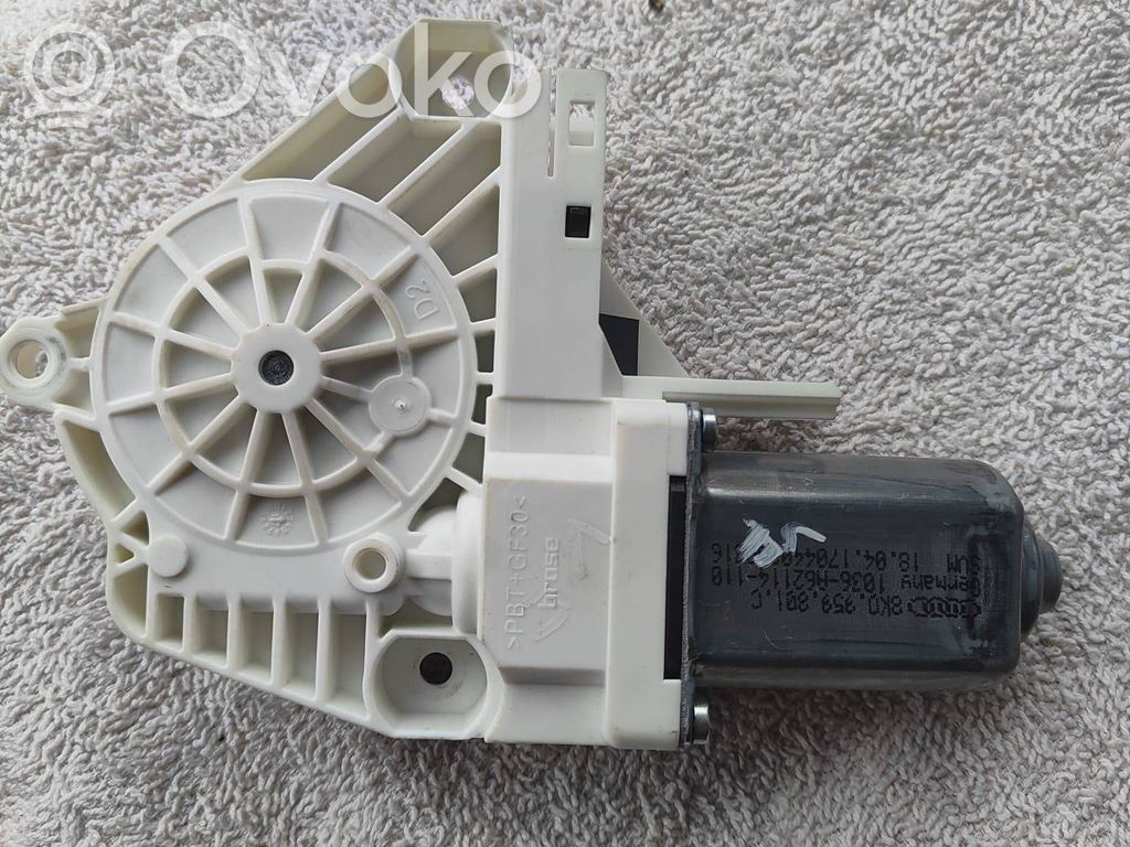 Audi A1 Front door window regulator motor 