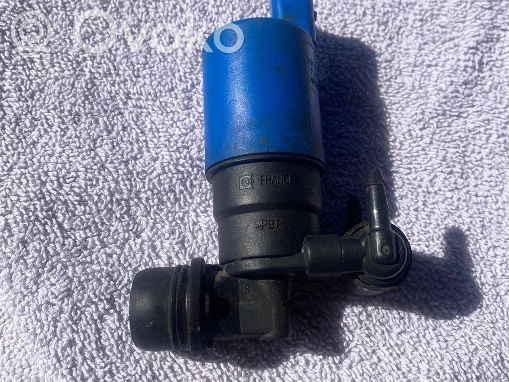 Peugeot Partner Windscreen/windshield washer pump 