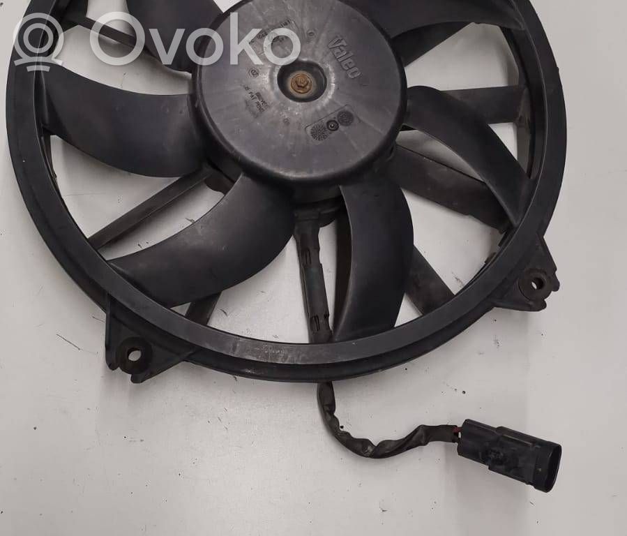 Citroen C4 I Elektrisks radiatoru ventilators 