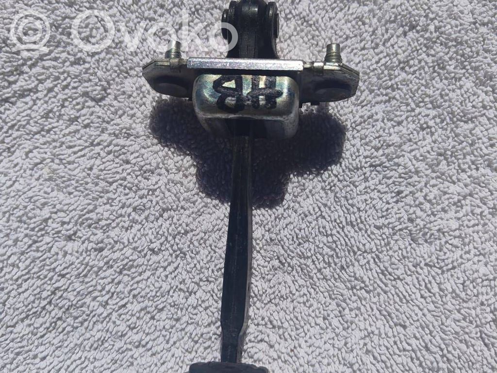 Subaru Outback Ogranicznik drzwi tylnych 