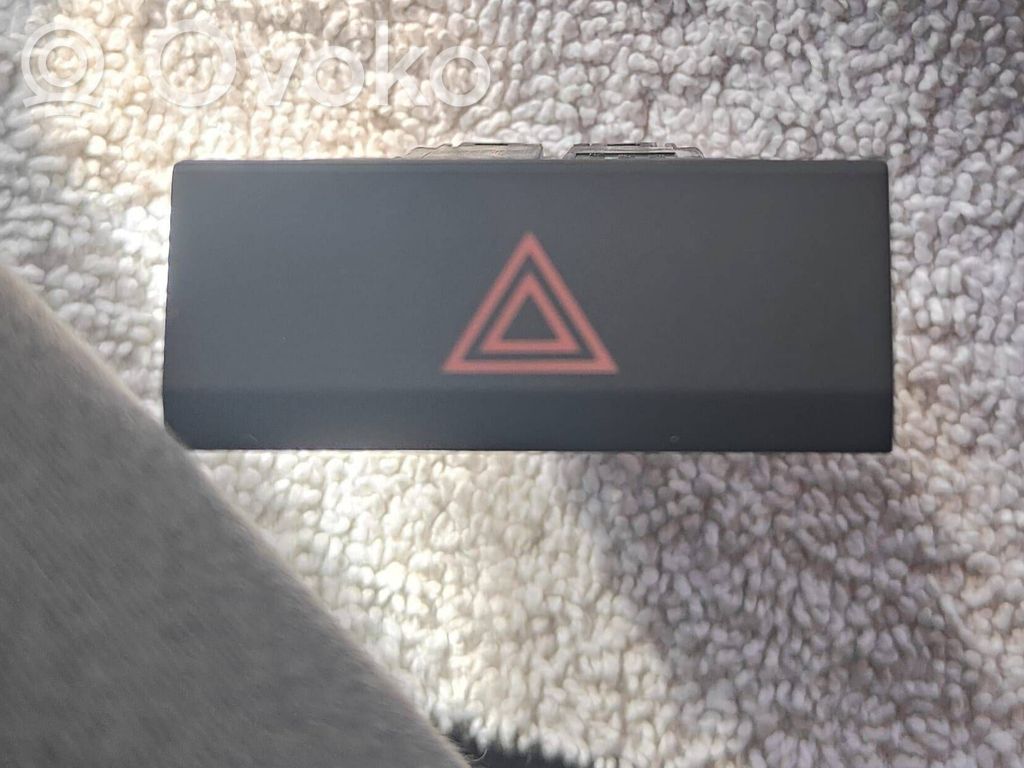 Seat Leon (5F) Hazard light switch 