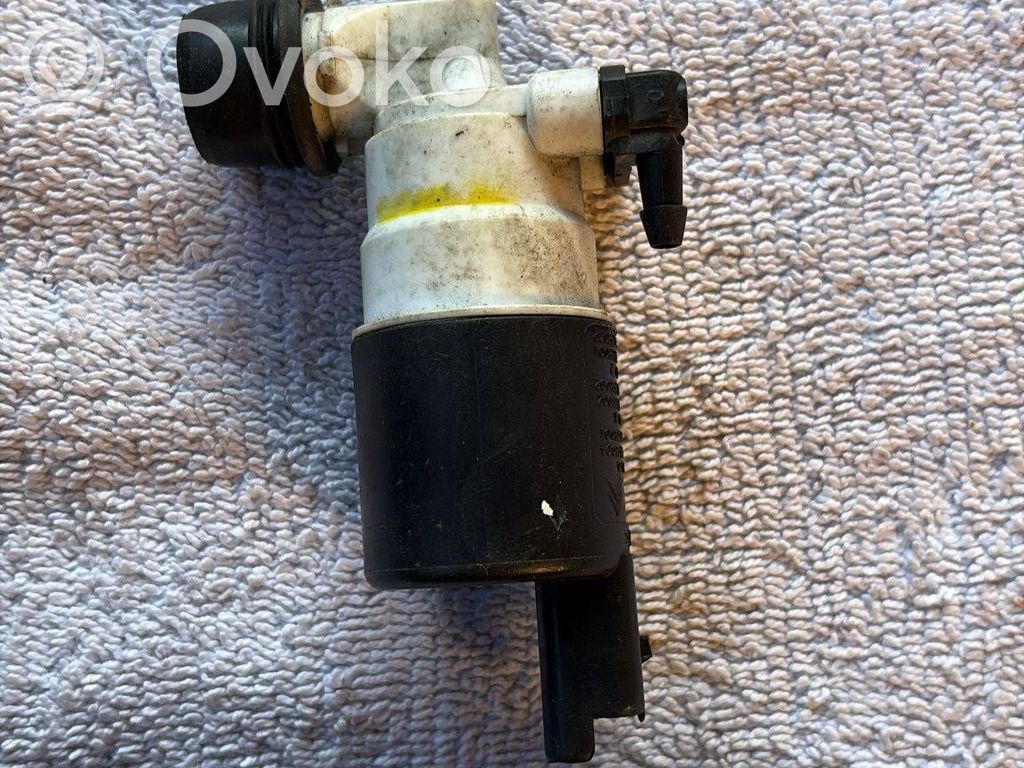 Citroen Berlingo Windscreen/windshield washer pump 
