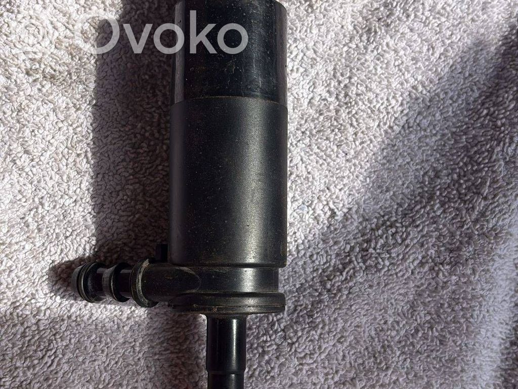 BMW 5 E60 E61 Windscreen/windshield washer pump 