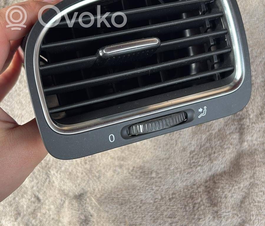 Volkswagen Golf VII Sānu gaisa režģis 
