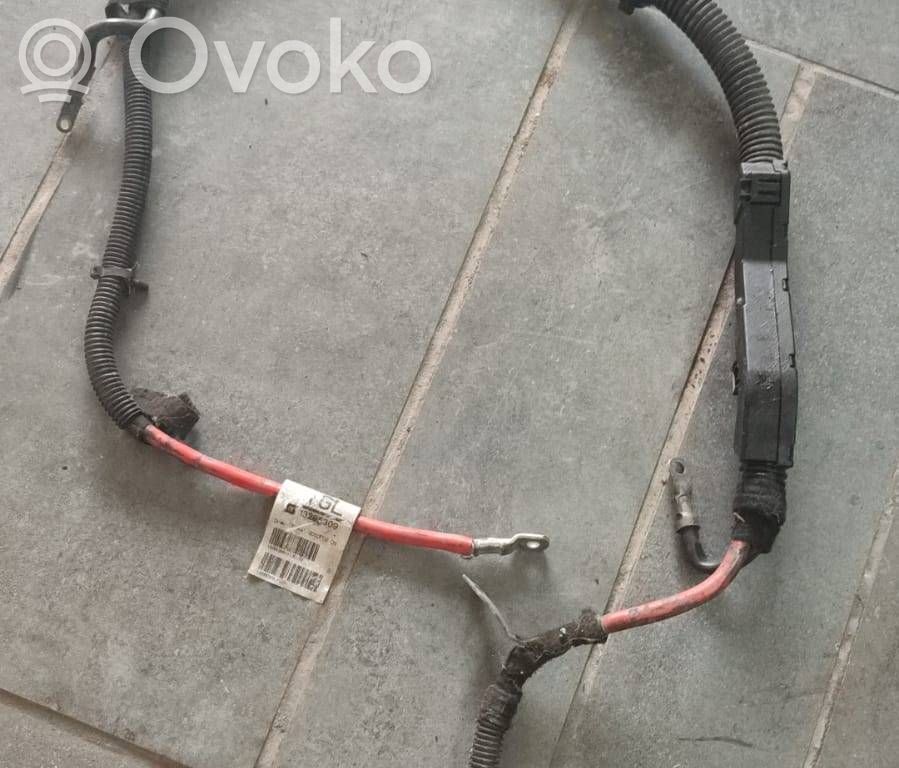 Opel Insignia A Pluskaapeli (akku) 