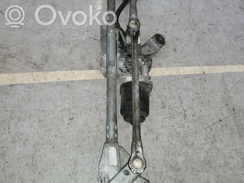 Nissan Navara D40 Front wiper linkage and motor 