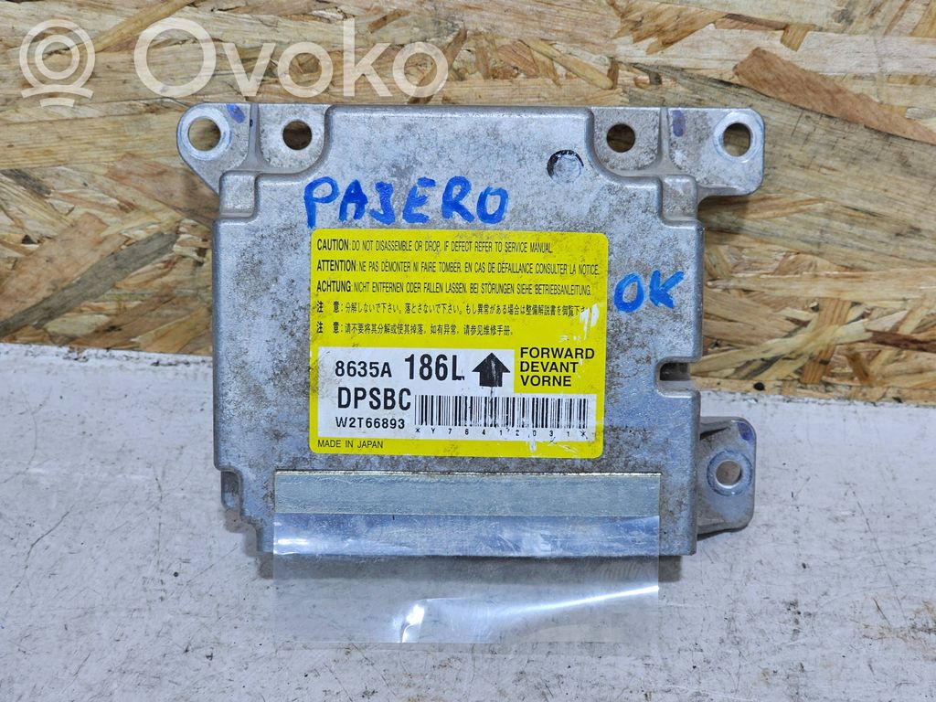 Mitsubishi Pajero Unitate/modul de comandă airbaguri 
