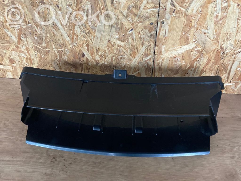 BMW 1 E81 E87 Oro paėmimo kanalo detalė (-ės) 