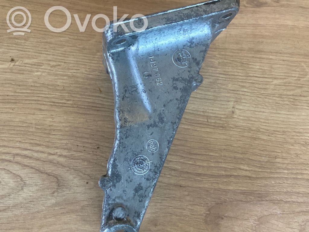 BMW 5 E28 Engine mounting bracket 