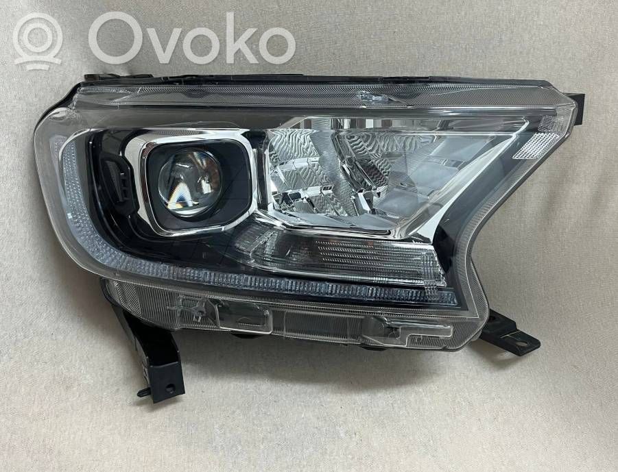 Ford Ranger Etu-/Ajovalo 