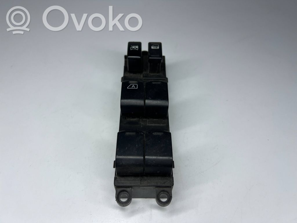 Subaru Impreza III Electric window control switch 