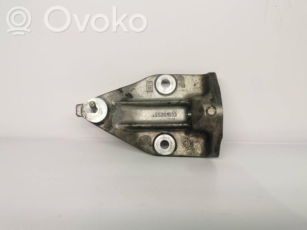 Opel Movano C Engine mounting bracket 