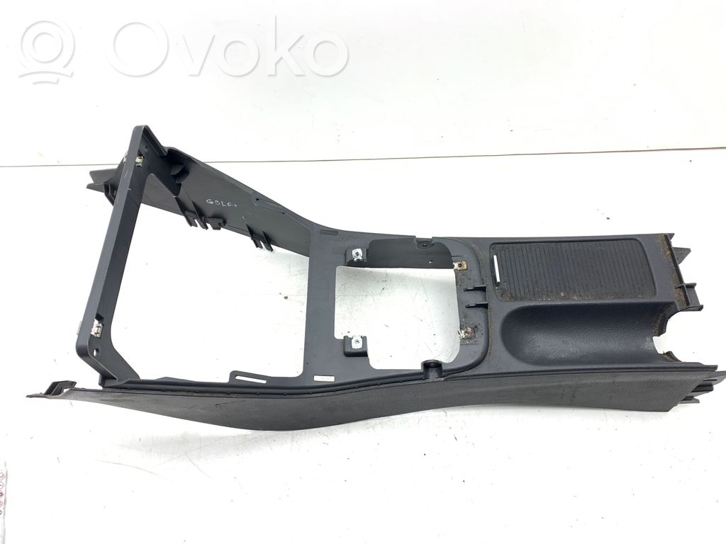Volkswagen Golf Plus Center console 