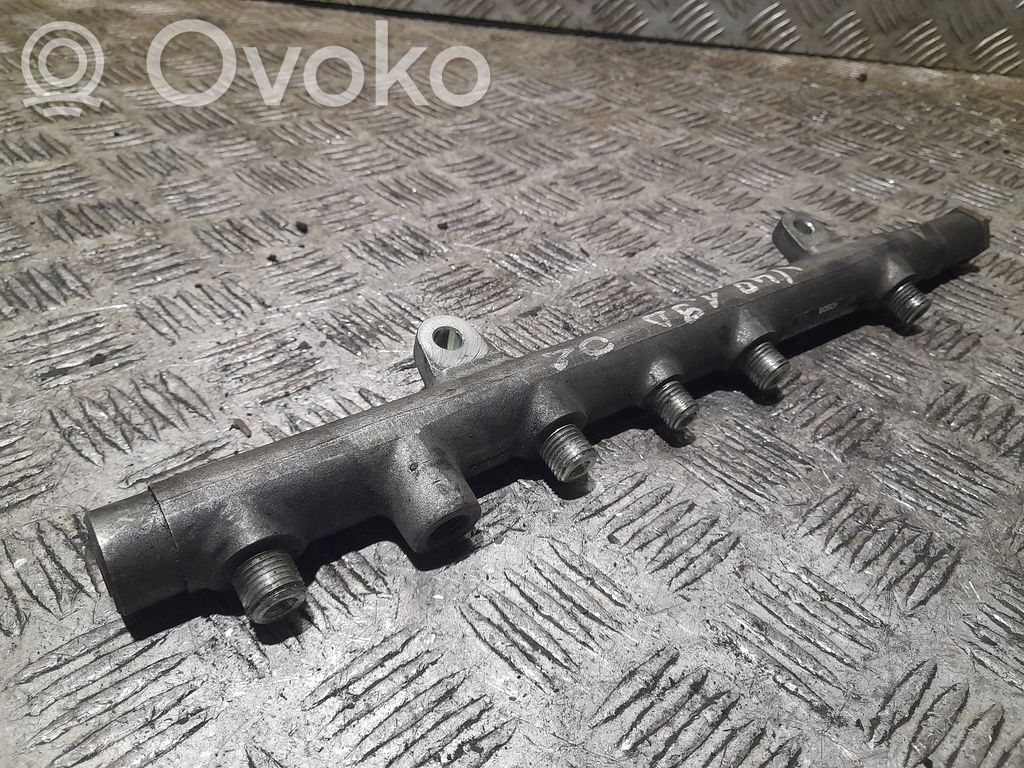Volvo S40, V40 Listwa wtryskowa 