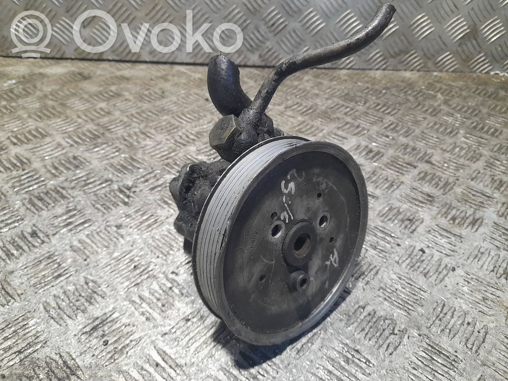Audi A6 S6 C5 4B Power steering pump 