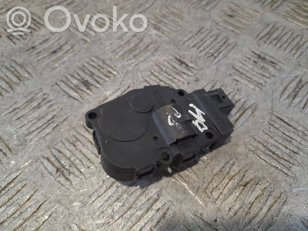 Audi A4 S4 B8 8K Silniczek nagrzewnicy 