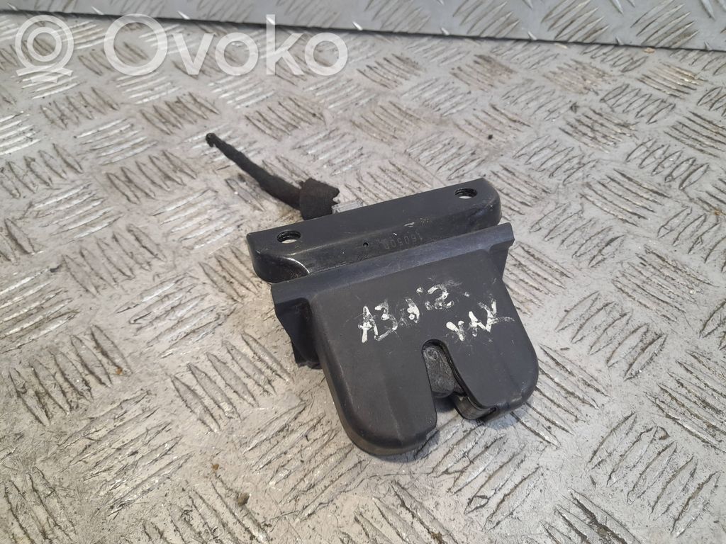 Audi A3 S3 8L Tailgate lock latch 