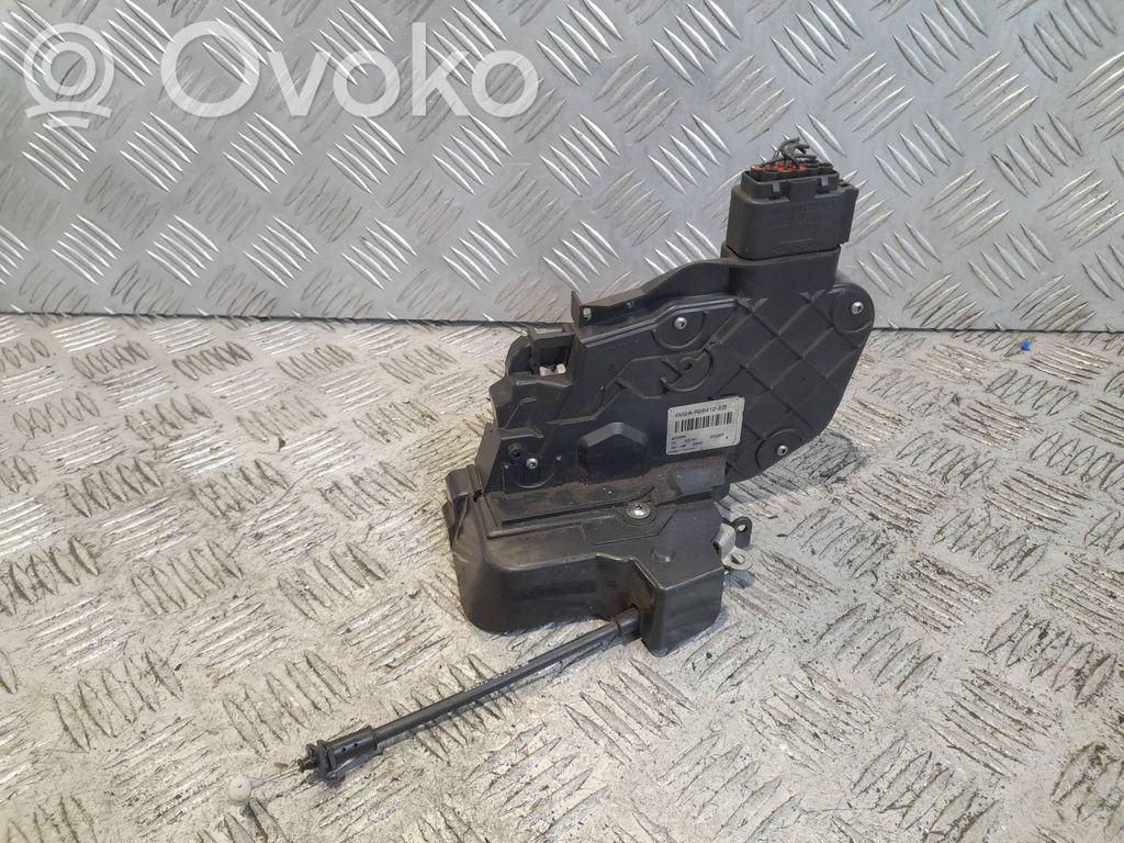 Ford S-MAX Takaoven lukko 