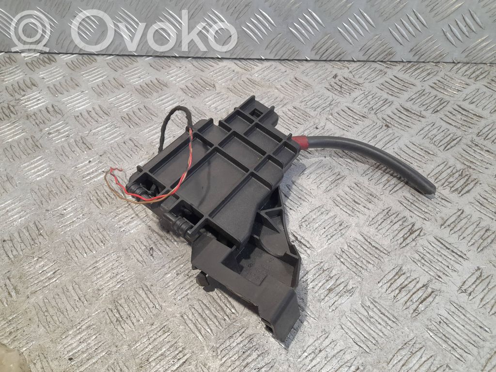 Įtampos keitiklis/ keitimo modulis   K948459F