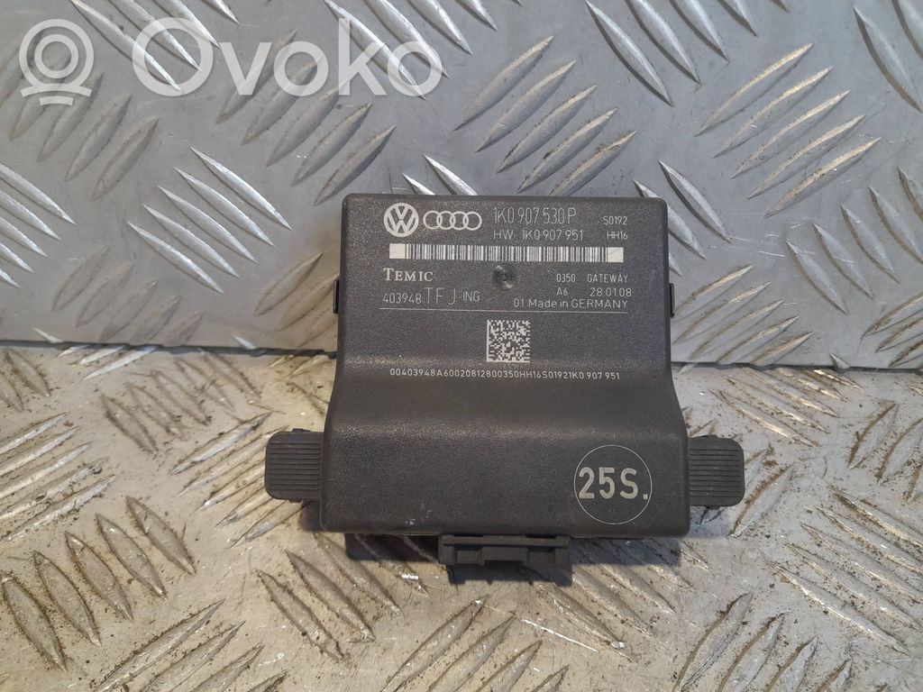 Audi A3 S3 8P Gateway control module 
