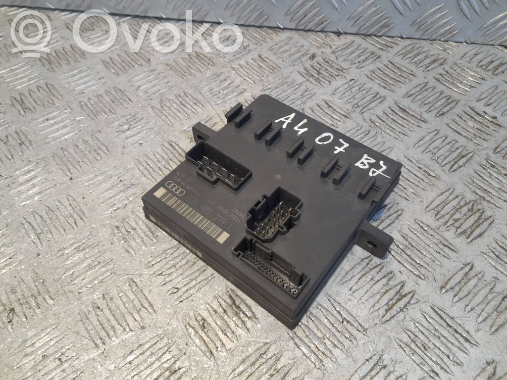 Audi A4 S4 B7 8E 8H Mukavuusmoduuli 